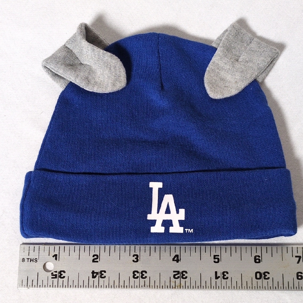 LA Dodgers cap for newborn with cute ears.